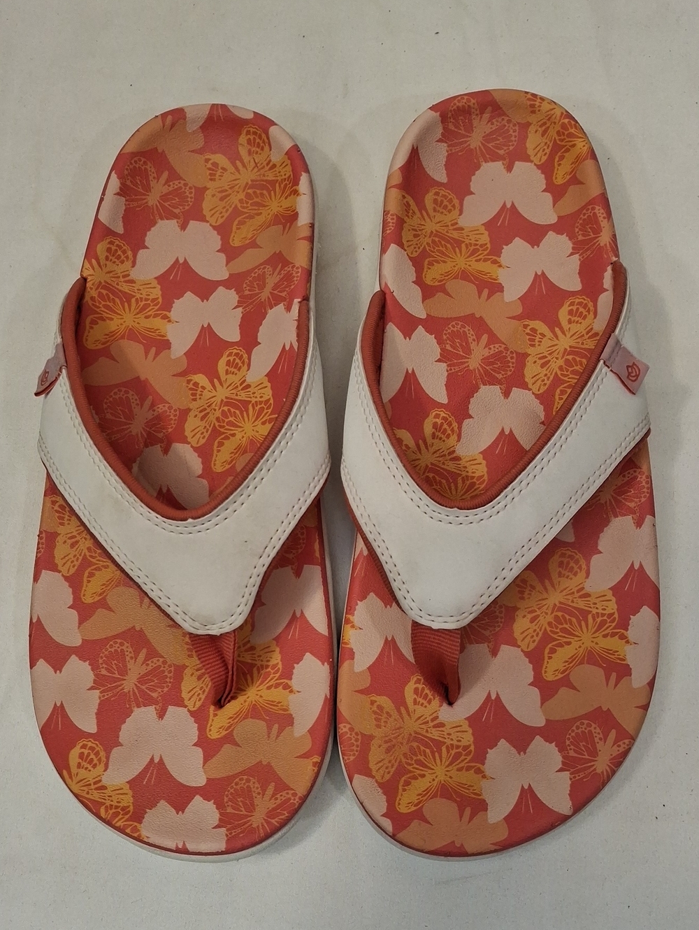 Spenco Women's Yumi Orange/Yellow Butterfly Print Thong Flip Flops w/wht strap.